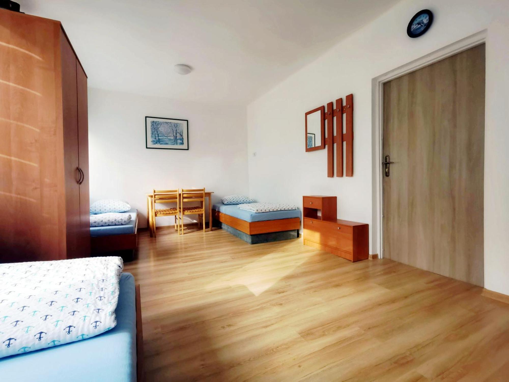 Hostel Bagrowa 17 *